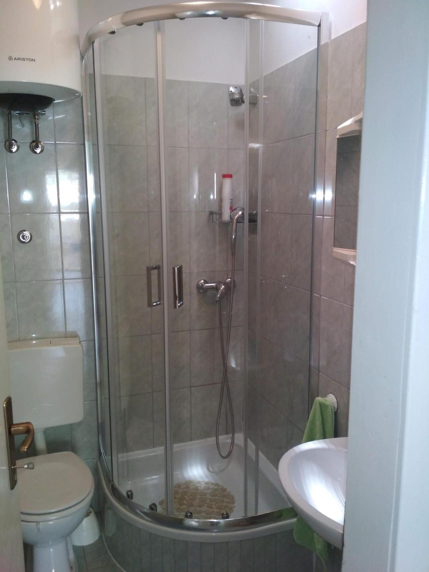 Apartmani Carevic Башка-Вода Экстерьер фото