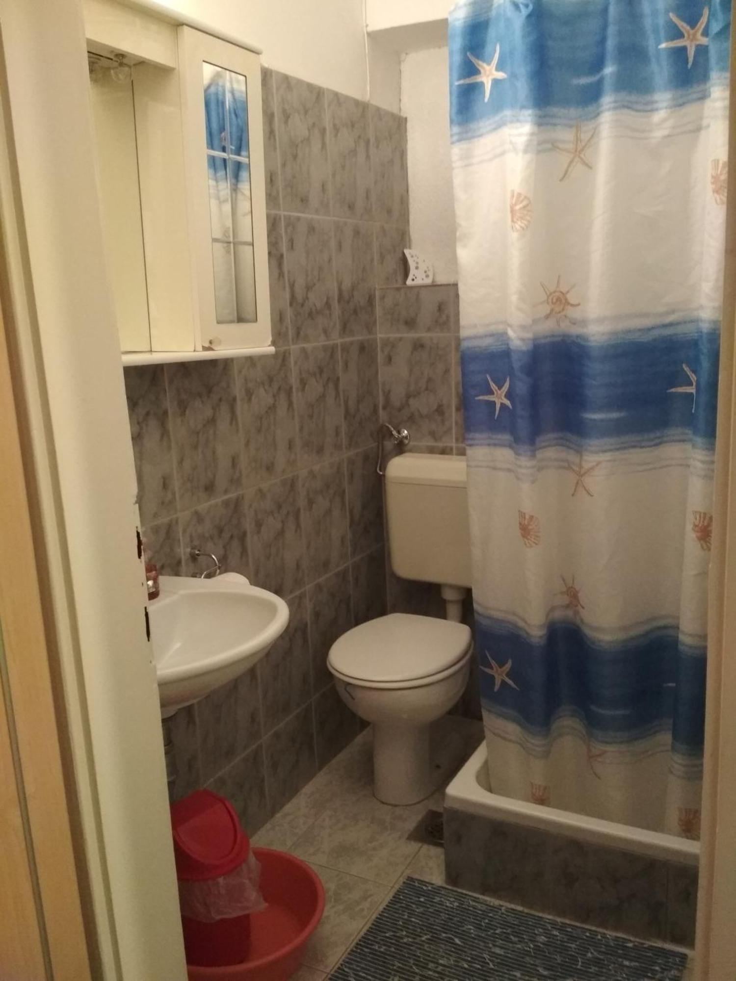 Apartmani Carevic Башка-Вода Экстерьер фото