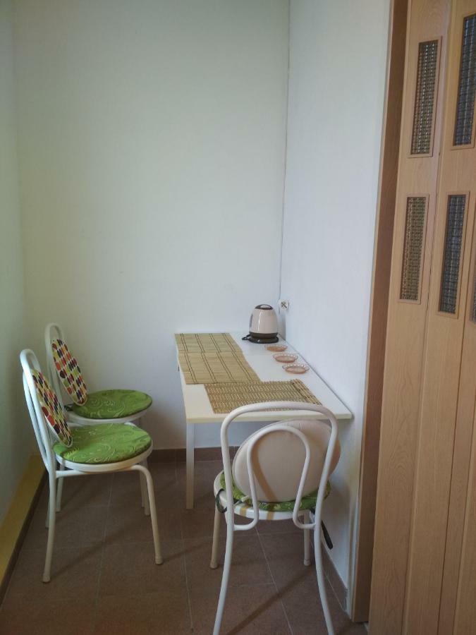 Apartmani Carevic Башка-Вода Экстерьер фото